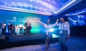 Altogether 团队摘下 BeChangeMaker 2023 总决赛的桂冠